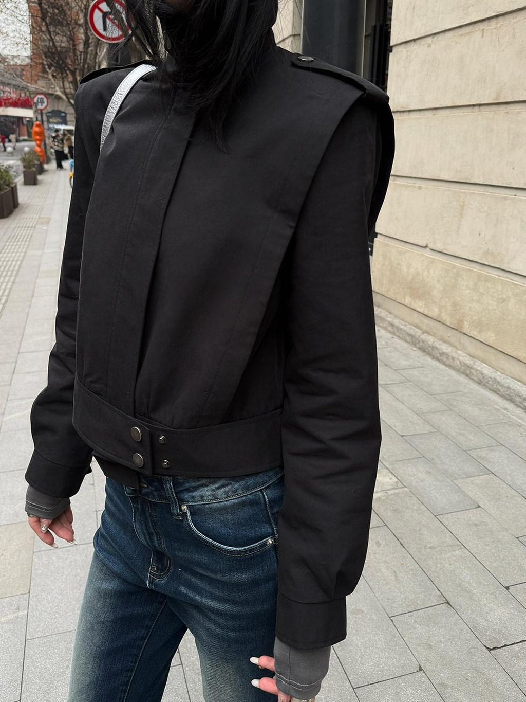 Fanptntox Black Padded Shoulder Cropped Stand Collar Zip Front Women's Moto Jackets