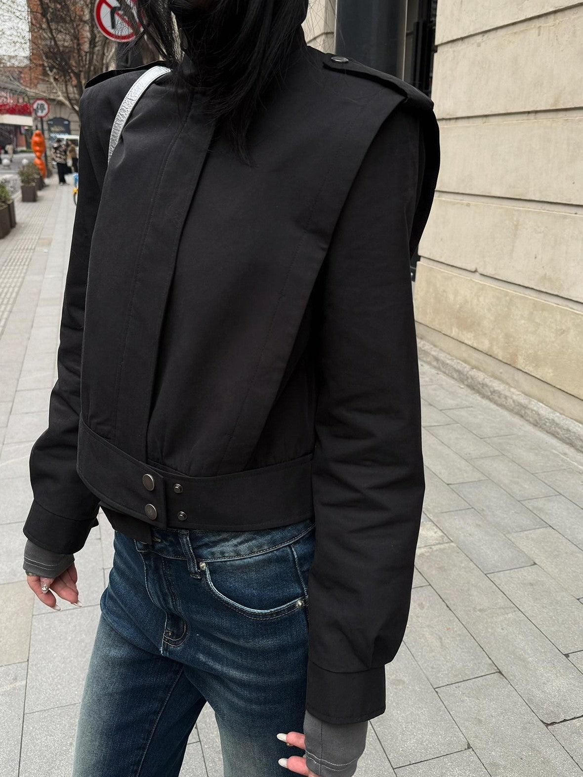 Fanptntox Black Padded Shoulder Cropped Stand Collar Zip Front Women's Moto Jackets
