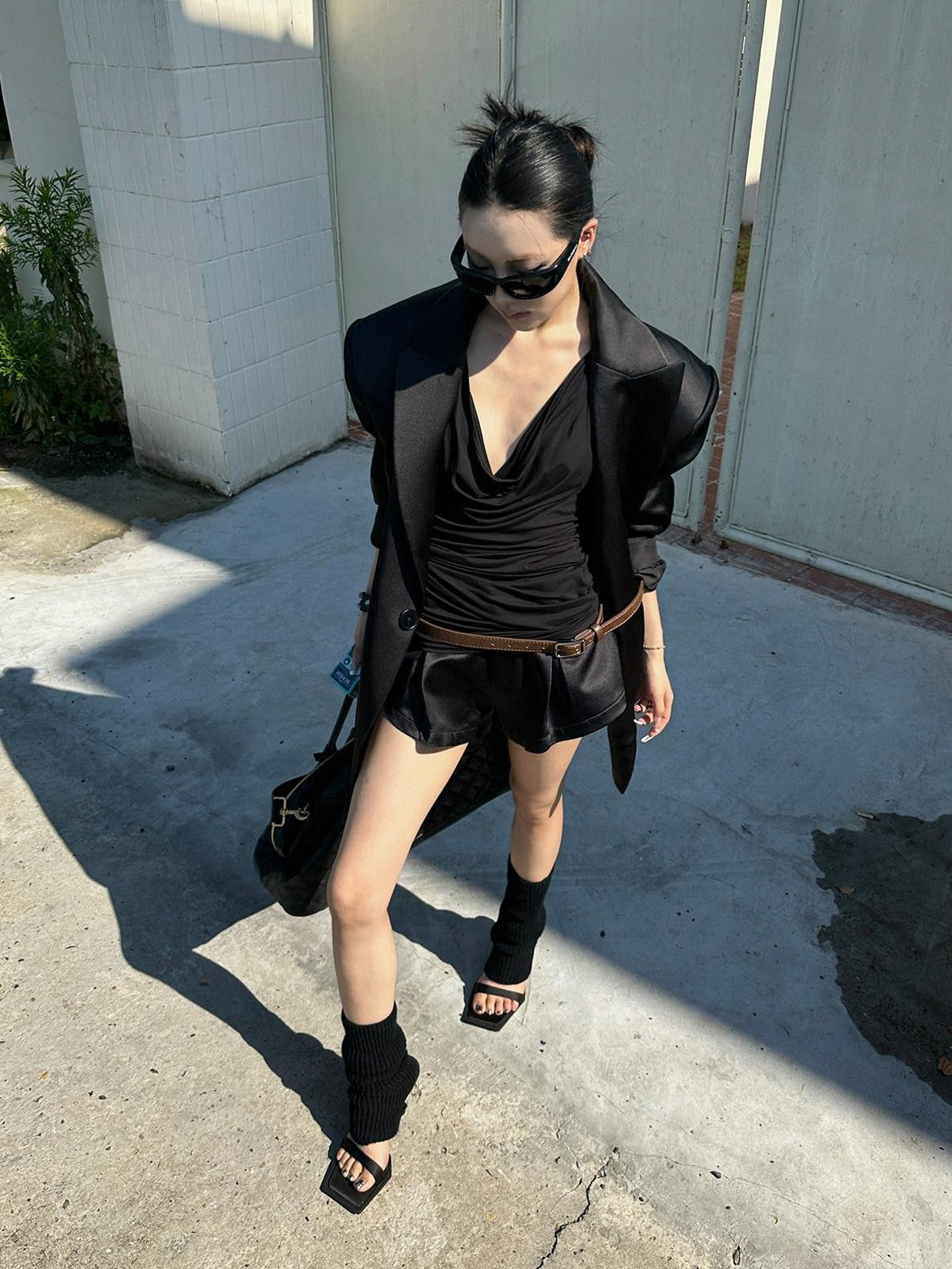 Fanptntox Black Plunging Neckline Slim Fit Streetwear Women's Kapok Halter Tops