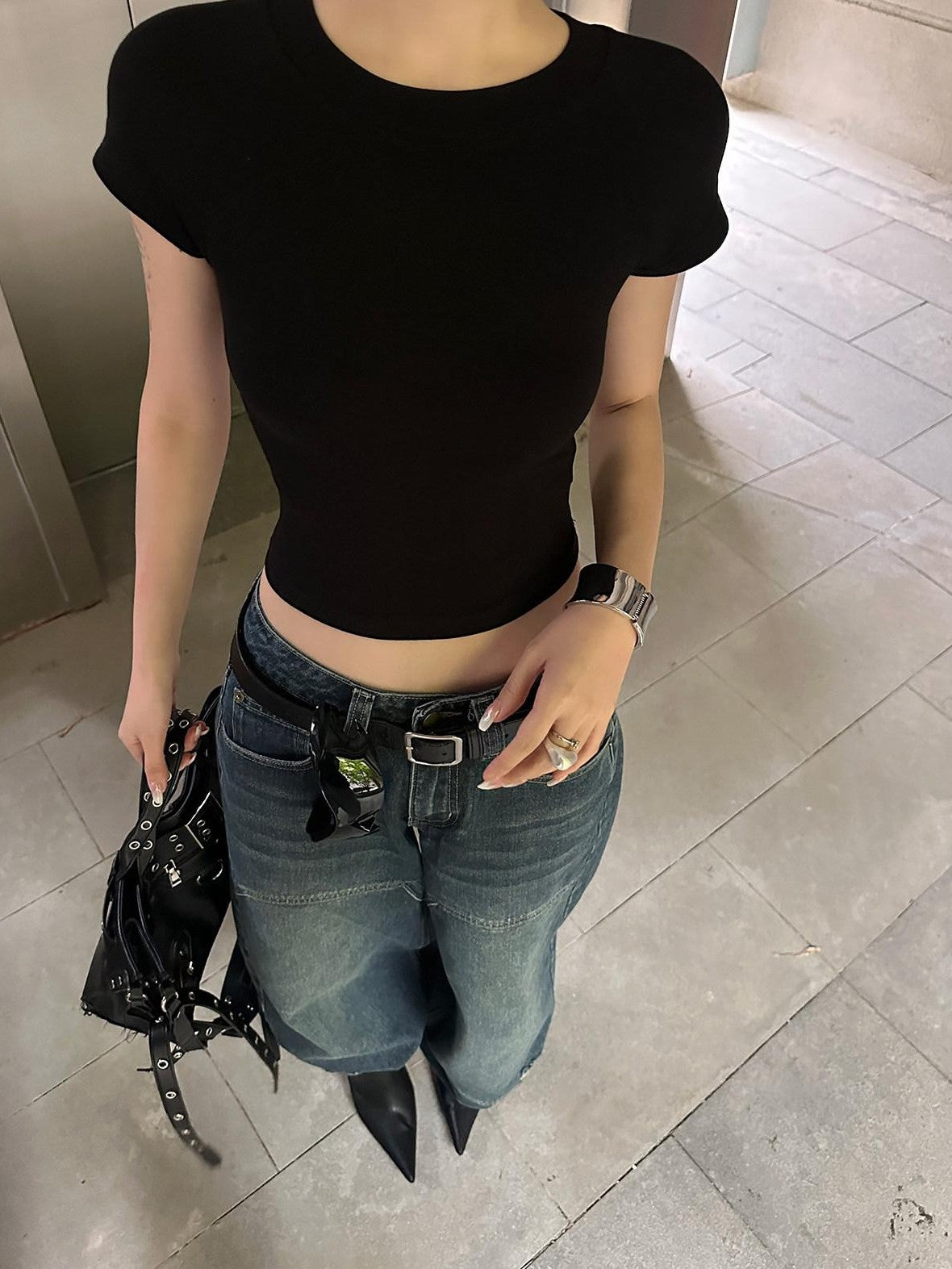 Fanptntox Black Spliced Lace Back Cropped Short Sleeve Women's Slim T-shirts