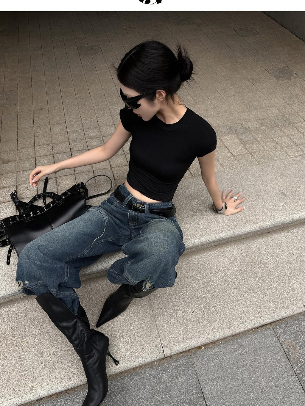 Fanptntox Black Spliced Lace Back Cropped Short Sleeve Women's Slim T-shirts