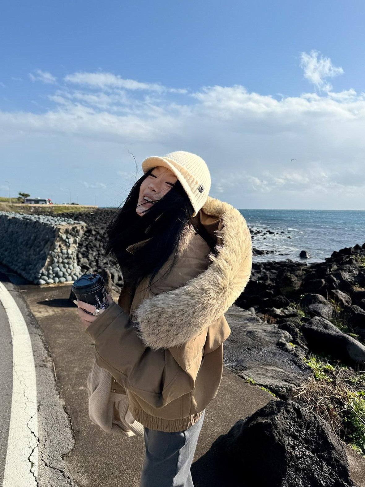 Fanptntox Brown Detachable Hood Large Fur Collar Women's White Duck Down Down Jackets