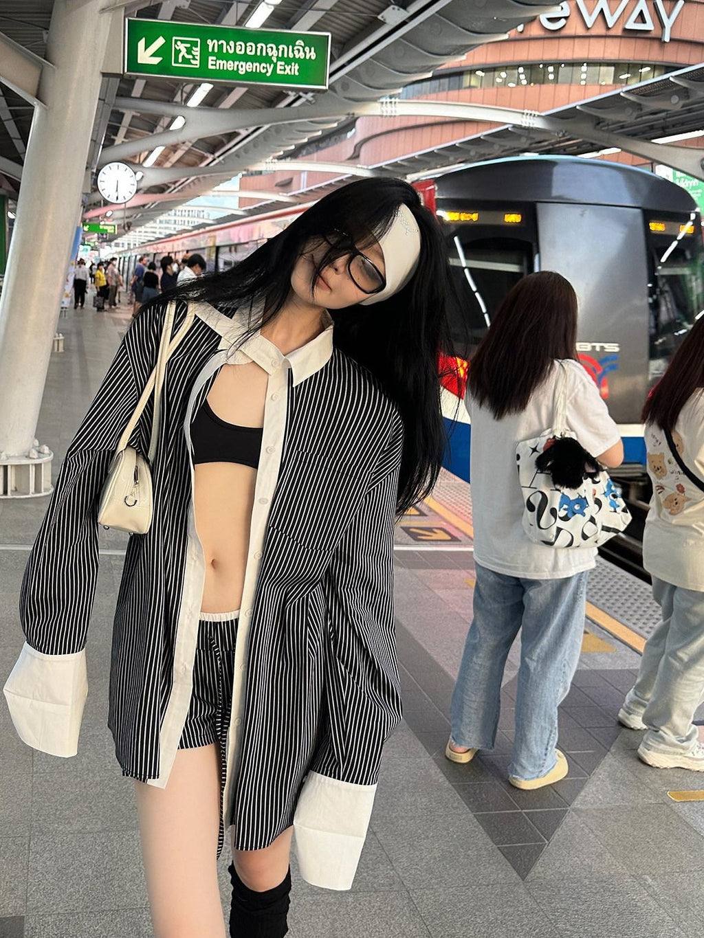 Fanptntox Contrast Stripe Long Sleeve Women's Slim Shorts Casual Top & Shorts Sets