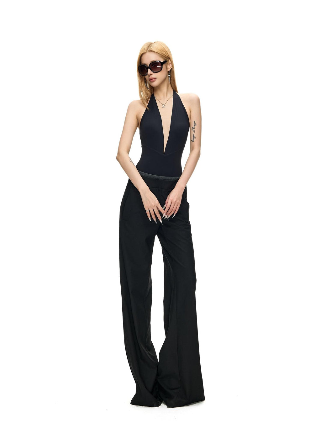 Fanptntox Deep V Sleeveless Halter Fitted Women's Nylon Stretch Knit Halter Bodysuits