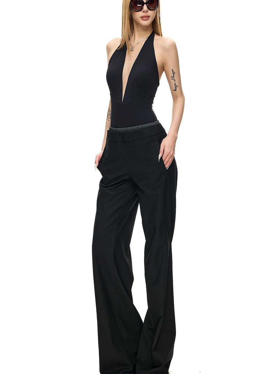 Fanptntox Deep V Sleeveless Halter Fitted Women's Nylon Stretch Knit Halter Bodysuits