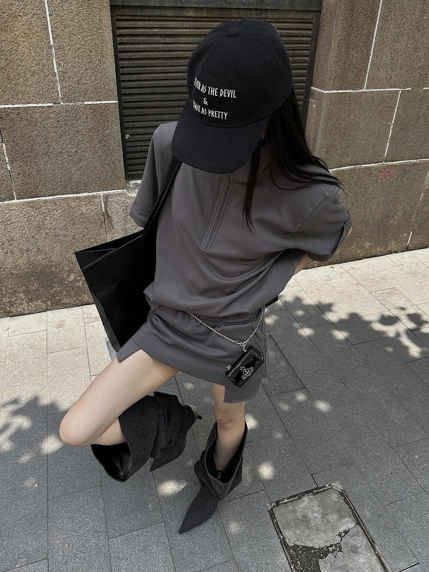Fanptntox Gray High Neck Padded Shoulders Frayed Pocket Women's Cotton Oversized T-shirts