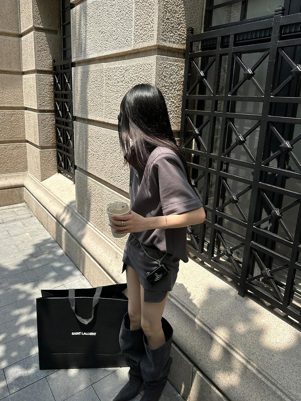 Fanptntox Gray High Neck Padded Shoulders Frayed Pocket Women's Cotton Oversized T-shirts