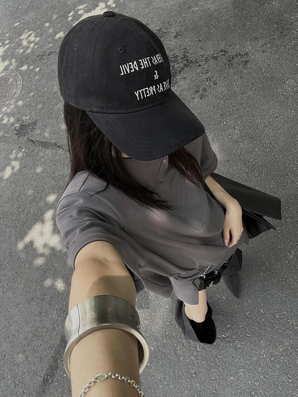 Fanptntox Gray High Neck Padded Shoulders Frayed Pocket Women's Cotton Oversized T-shirts