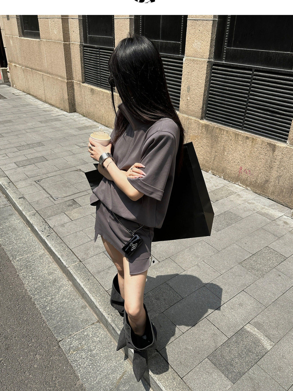 Fanptntox Gray High Neck Padded Shoulders Frayed Pocket Women's Cotton Oversized T-shirts