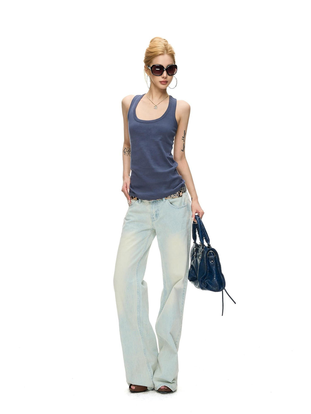 Fanptntox Light Blue Bleached Wash Relaxed Low Rise Women's Denim Straight-leg Jeans
