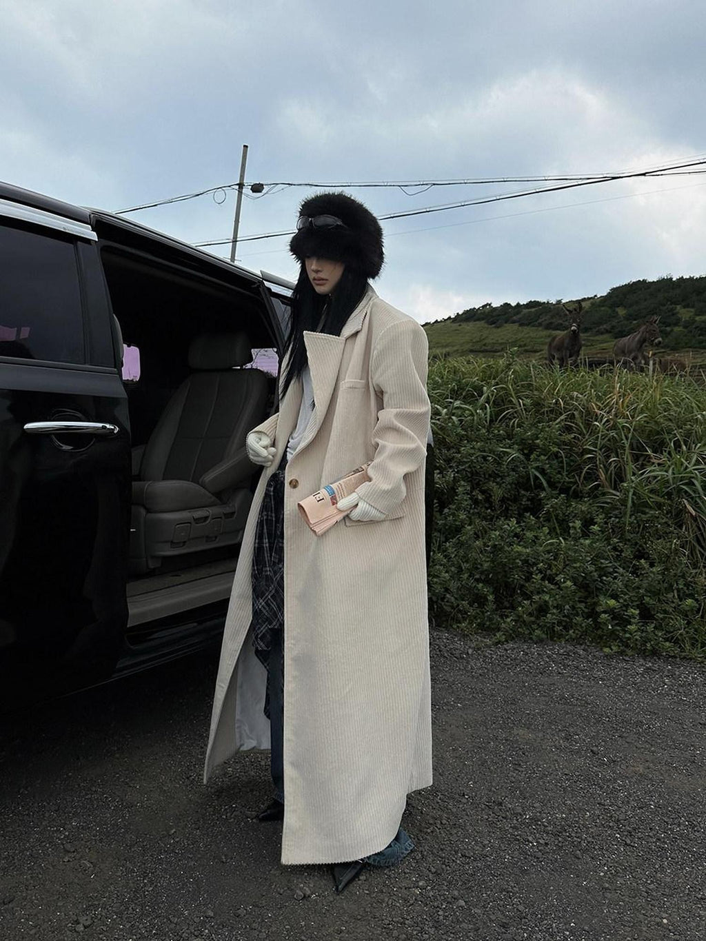 Fanptntox Long Straight Slimming Notched Lapel Women's Corduroy Beige Trench Coats