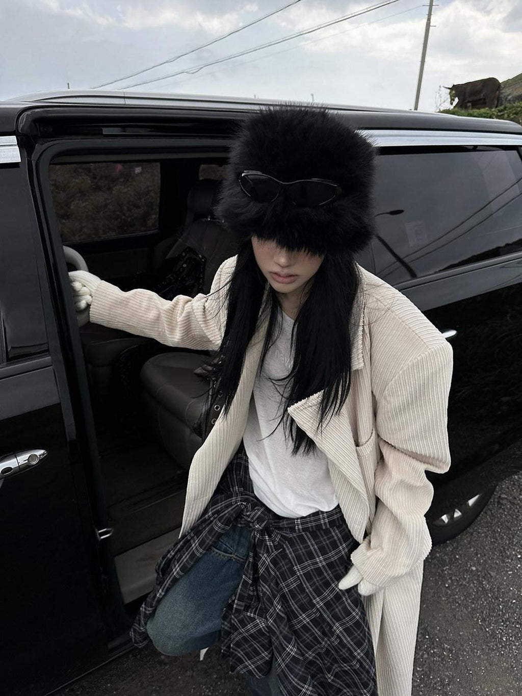 Fanptntox Long Straight Slimming Notched Lapel Women's Corduroy Beige Trench Coats