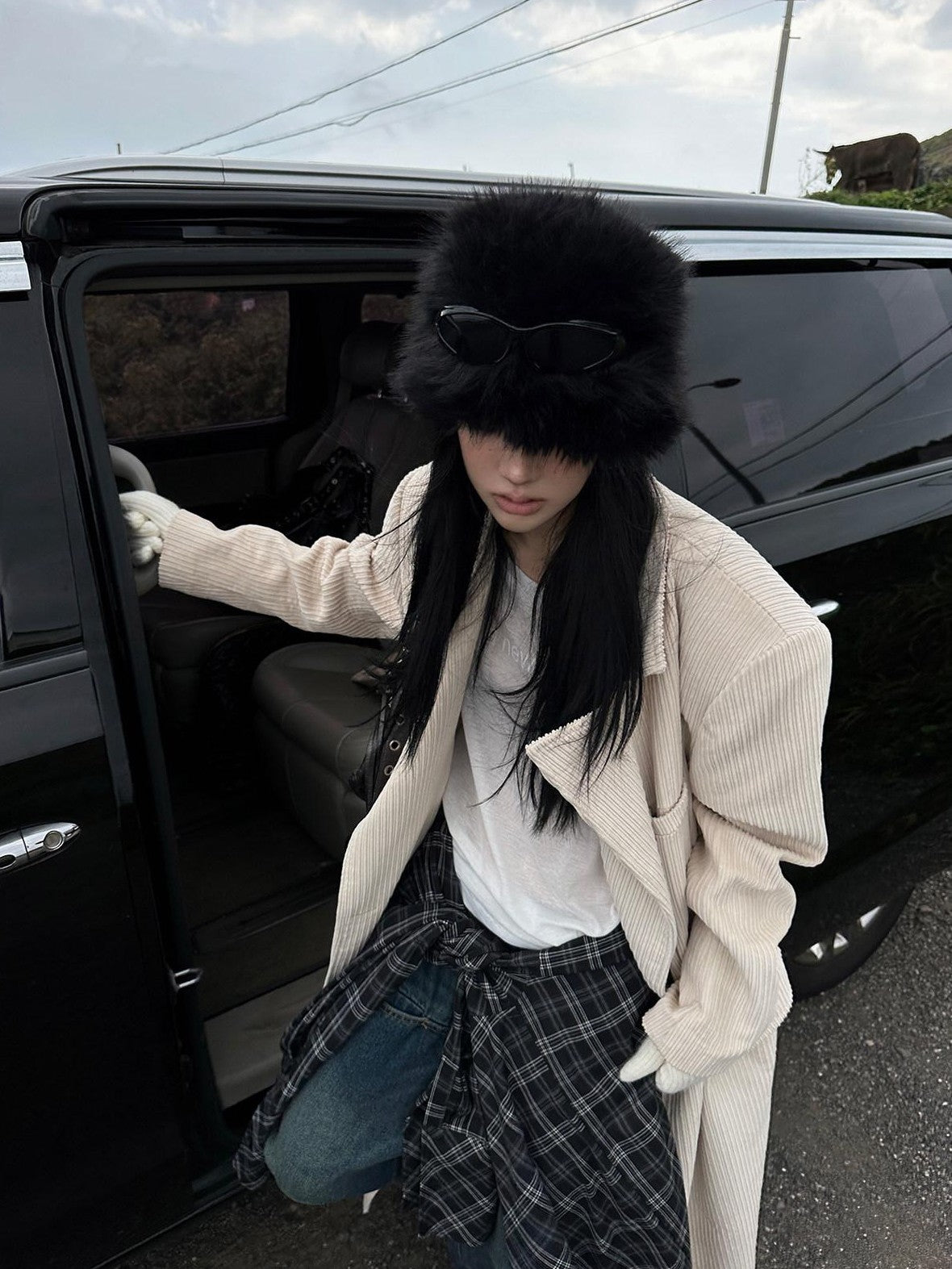 Fanptntox Long Straight Slimming Notched Lapel Women's Corduroy Beige Trench Coats