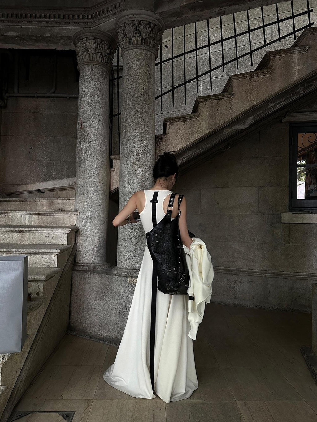Fanptntox Off White Sleeveless Ribbon Flared High Waist U Neck Women's Casual Maxi Dresses