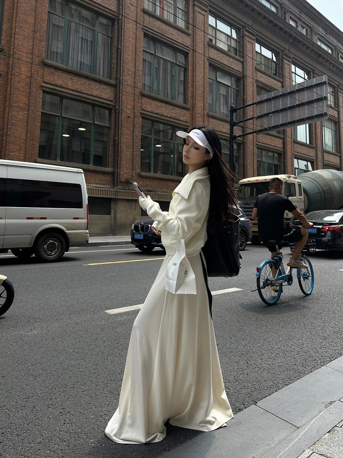 Fanptntox Off White Sleeveless Ribbon Flared High Waist U Neck Women's Casual Maxi Dresses