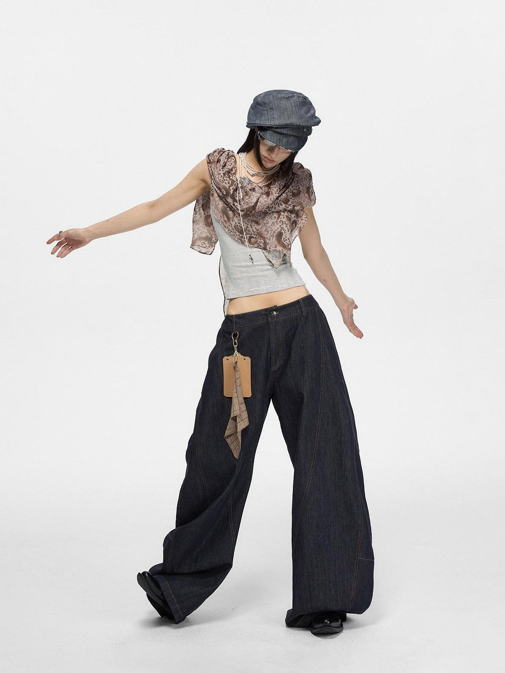 Fanptntox Retro Distressed Contrast Stitch Curved Women's Cotton Denim Wide-leg Jeans