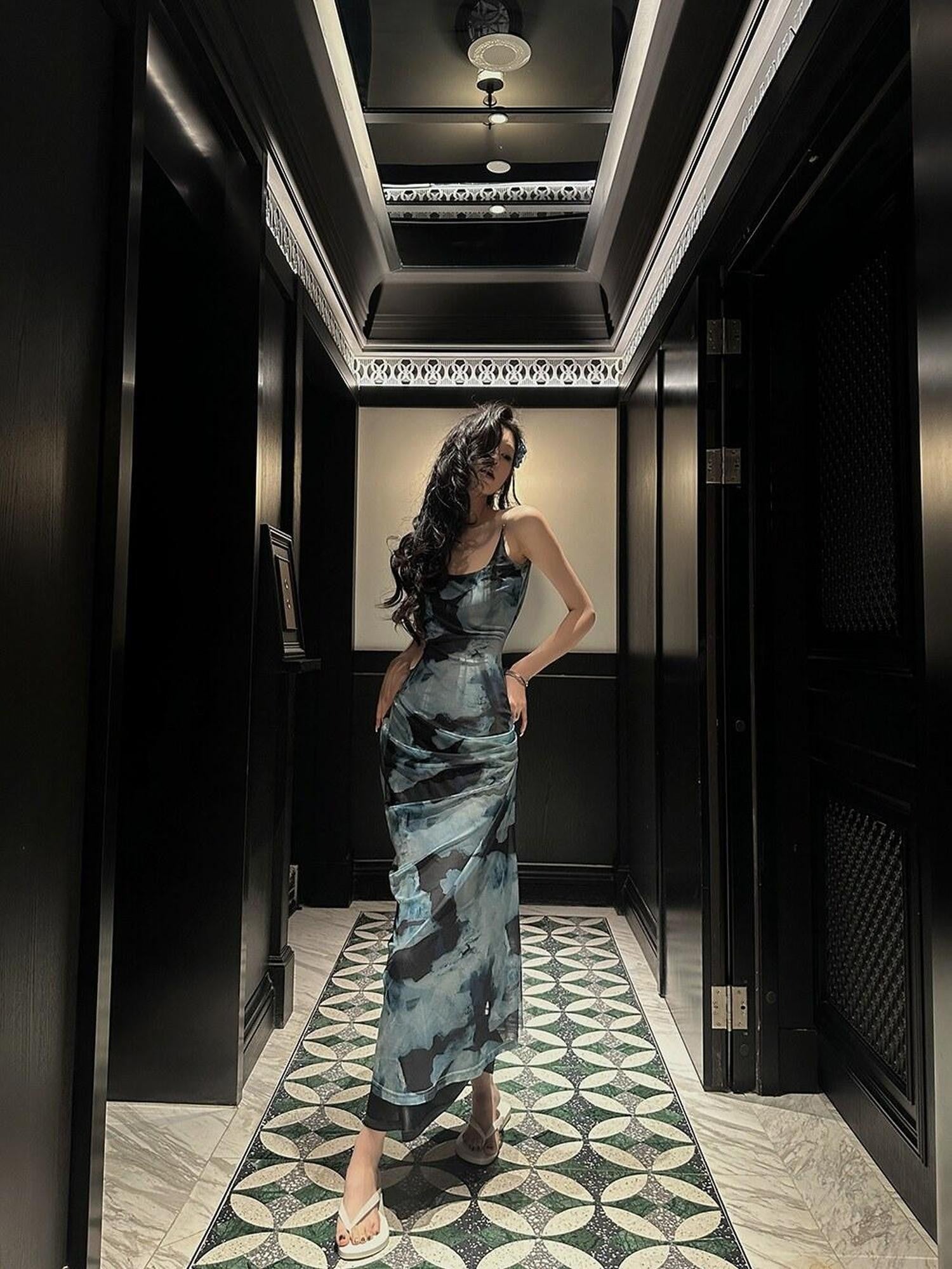 Fanptntox Tie Dye Chain Strap Cinched Waist Women's Mesh Bodycon Maxi Dresses