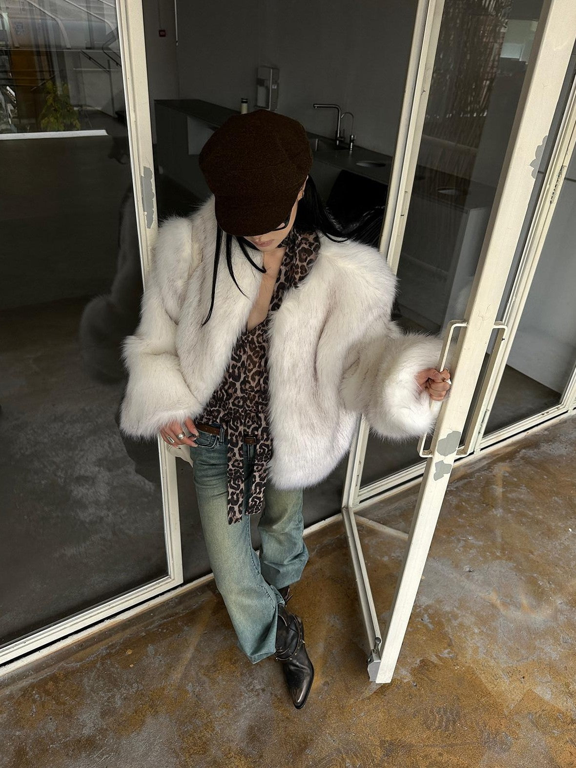 Fanptntox White Boatneck Cropped Loose Fit Women's Faux Mink Faux Fur Coats