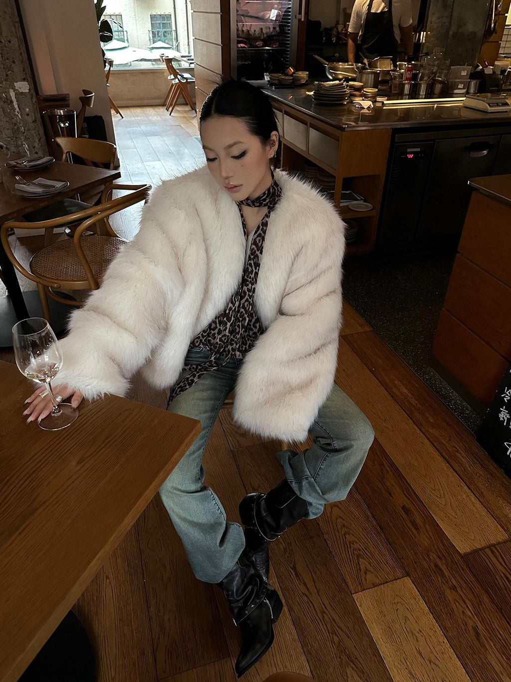 Fanptntox White Boatneck Cropped Loose Fit Women's Faux Mink Faux Fur Coats
