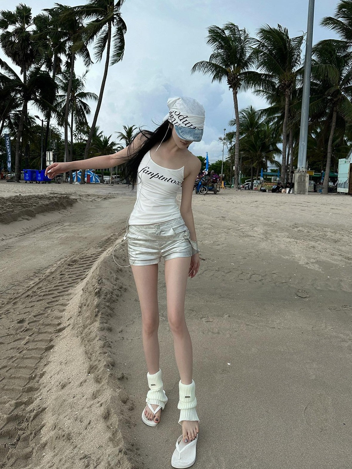 Fanptntox White Letter Print Spaghetti Strap Slimming Street Women's Camisoles