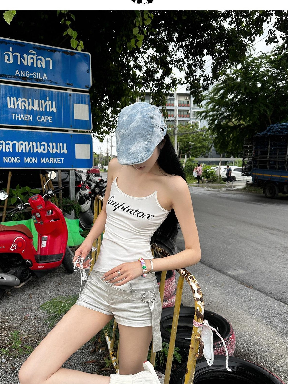 Fanptntox White Letter Print Spaghetti Strap Slimming Street Women's Camisoles