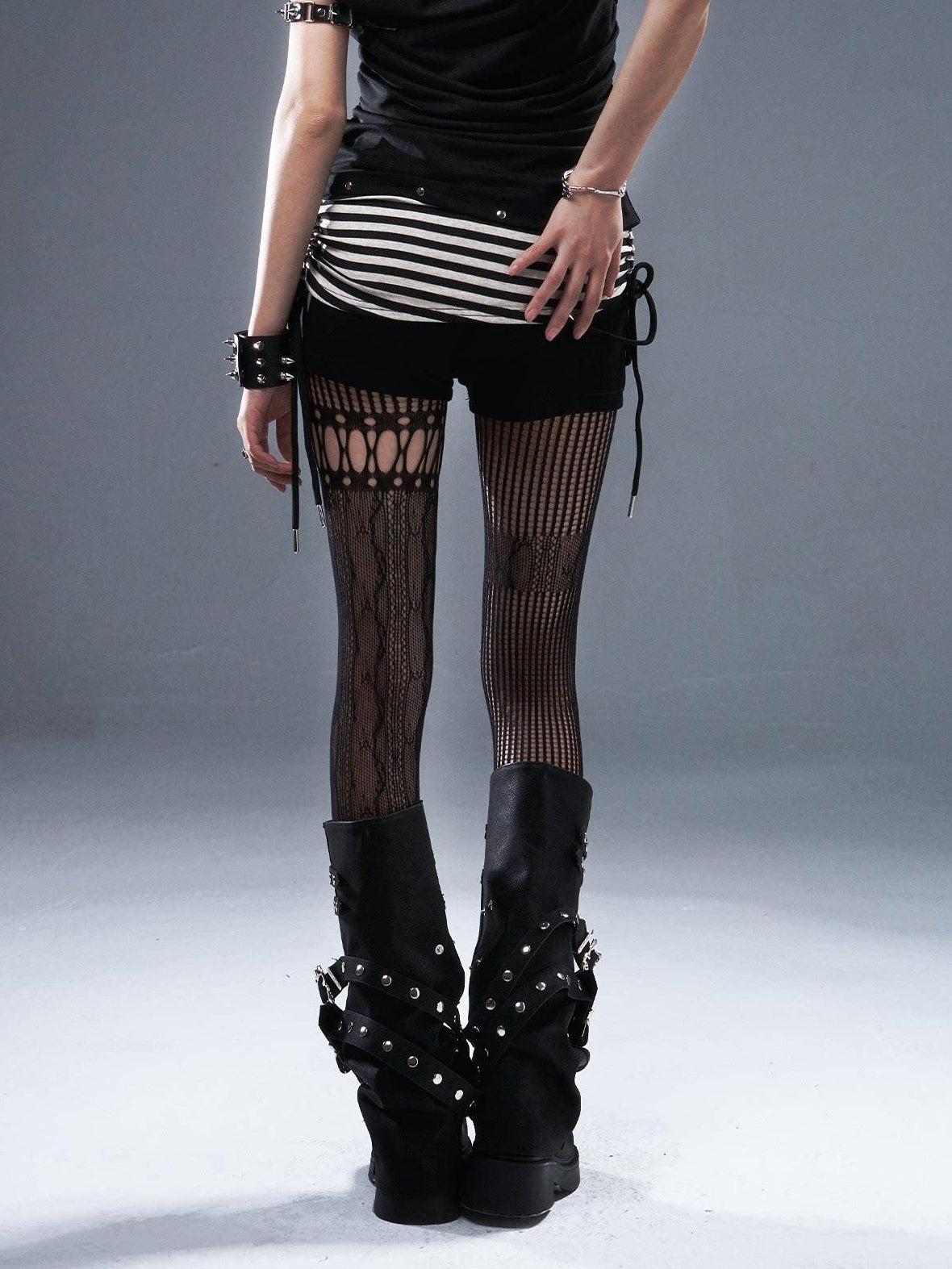Frustration Garden Cotton Stretch Low Waist Asymmetric Slim Fit Women Black Short Trousers