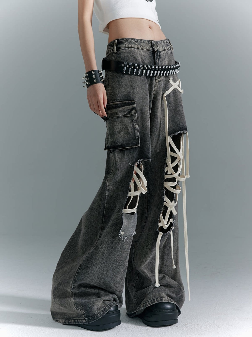 Frustration_Garden_Distressed_Punk_Low_Rise_Loose_Fit_Women_Gray_Denim_Wide-Leg_Jeans_MISSTT