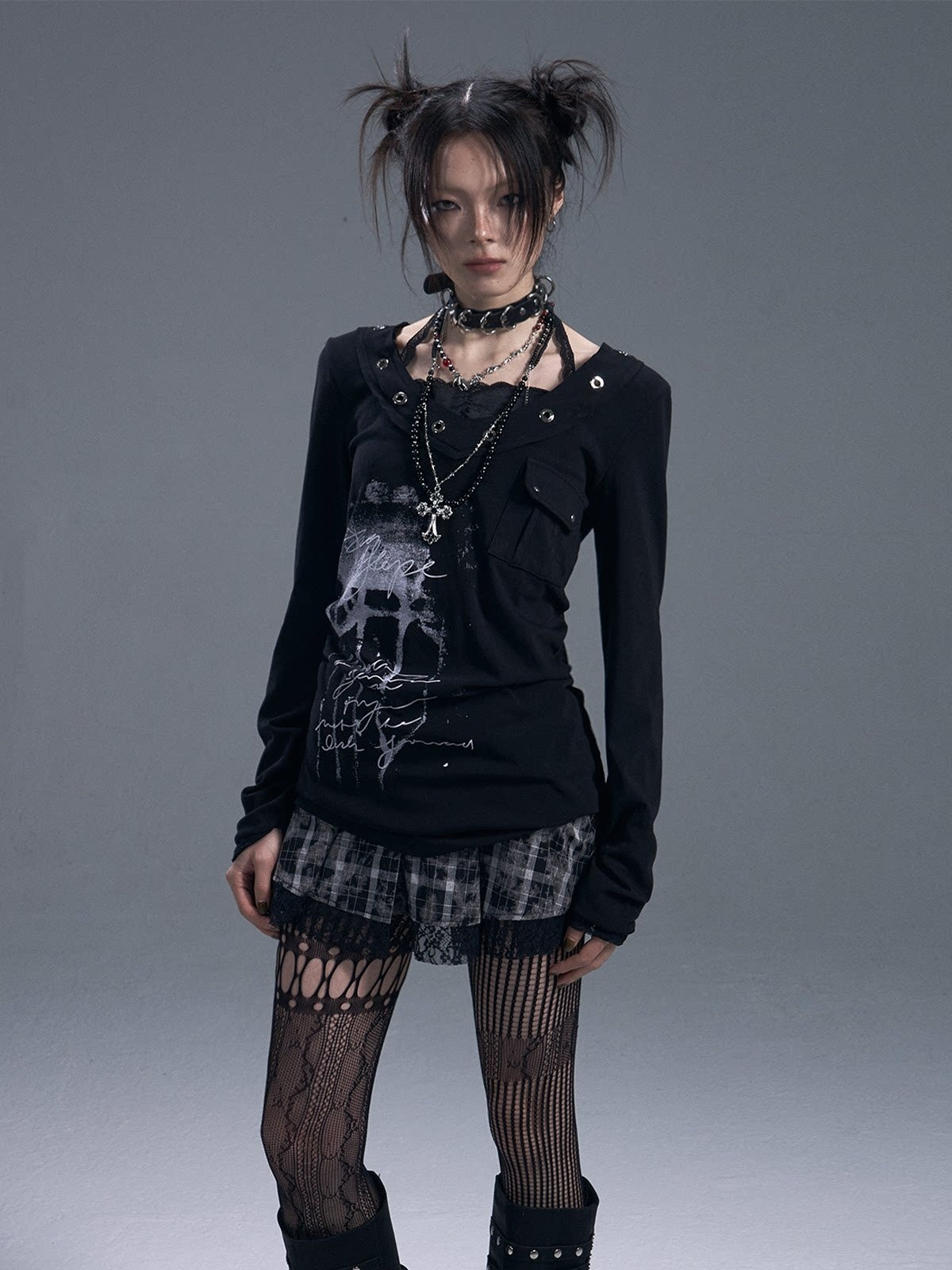 Frustration_Garden_Edgy_Punk_V-neck_Lace_Drawstring_Pocket_Loose_Black_Women_Long_Sleeve_T-Shirts_MISSTT