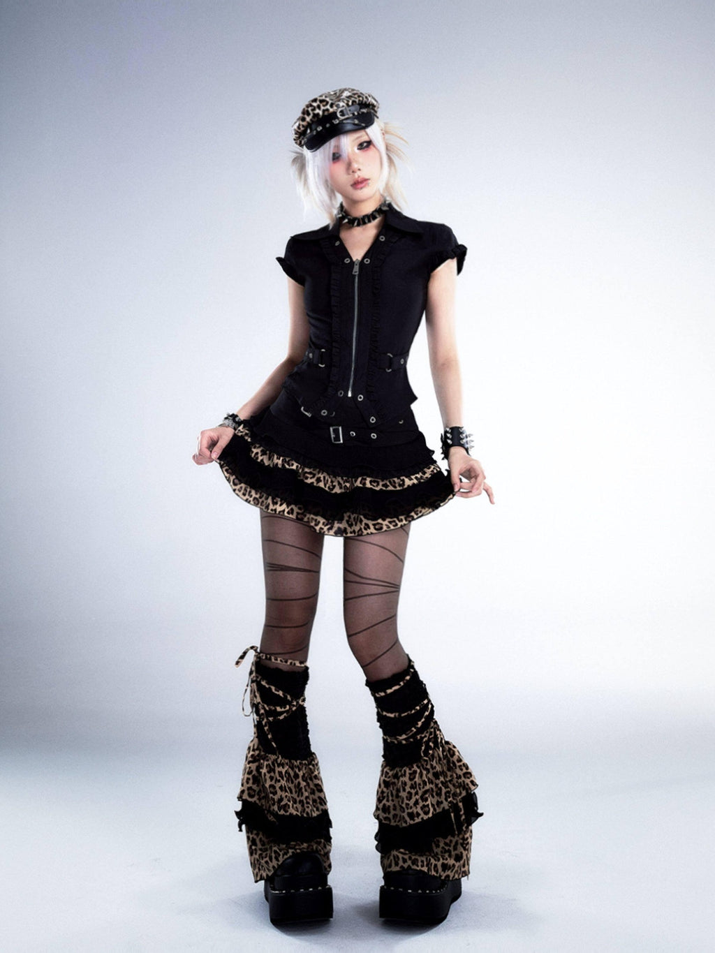 Frustration Garden Lightweight Leopard Print Edgy Leg Sleeve Unisex Black Fashion Leg Warmers