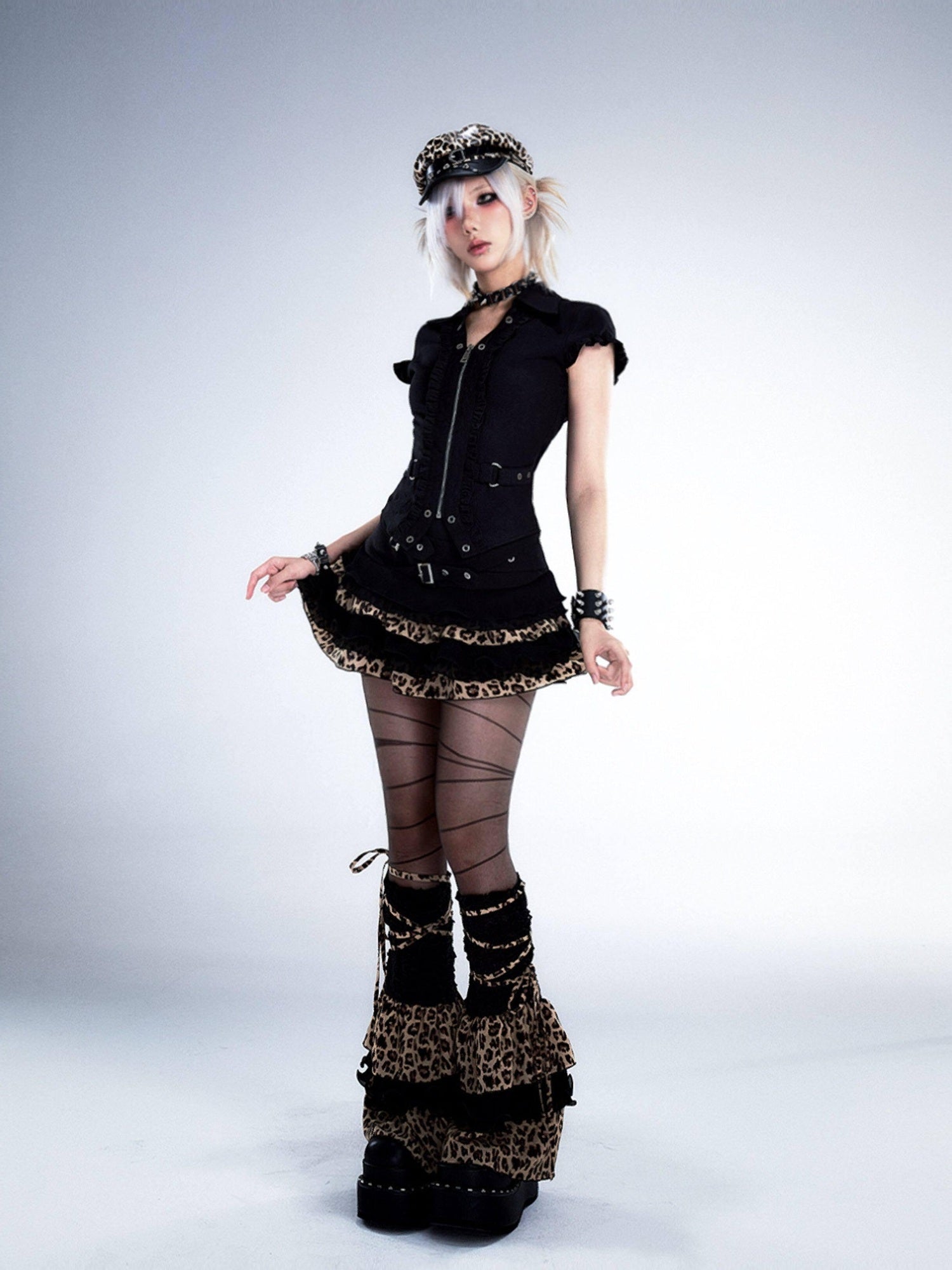Frustration Garden Lightweight Leopard Print Edgy Leg Sleeve Unisex Black Fashion Leg Warmers