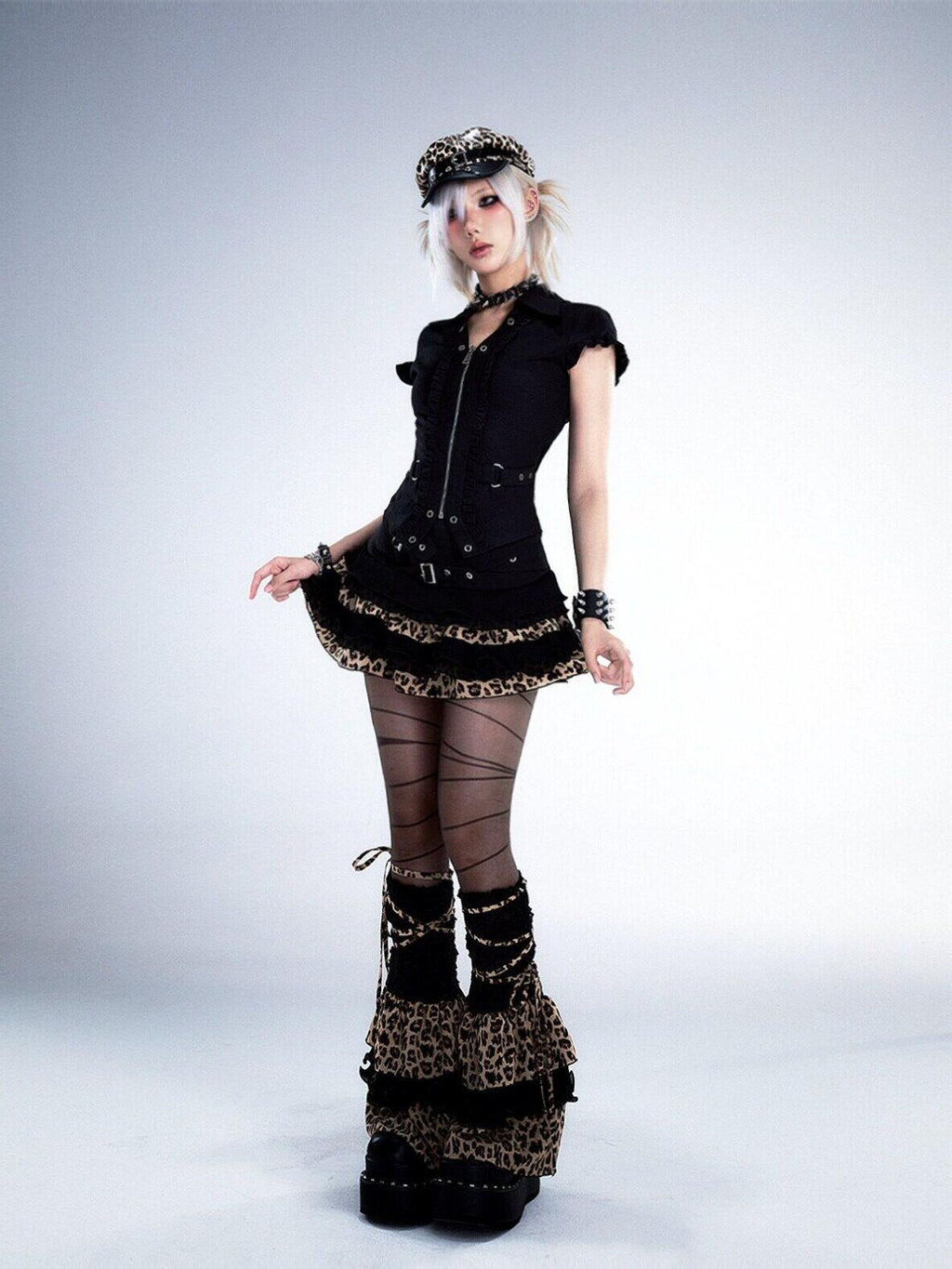 Frustration Garden Lightweight Leopard Print Edgy Leg Sleeve Unisex Black Fashion Leg Warmers