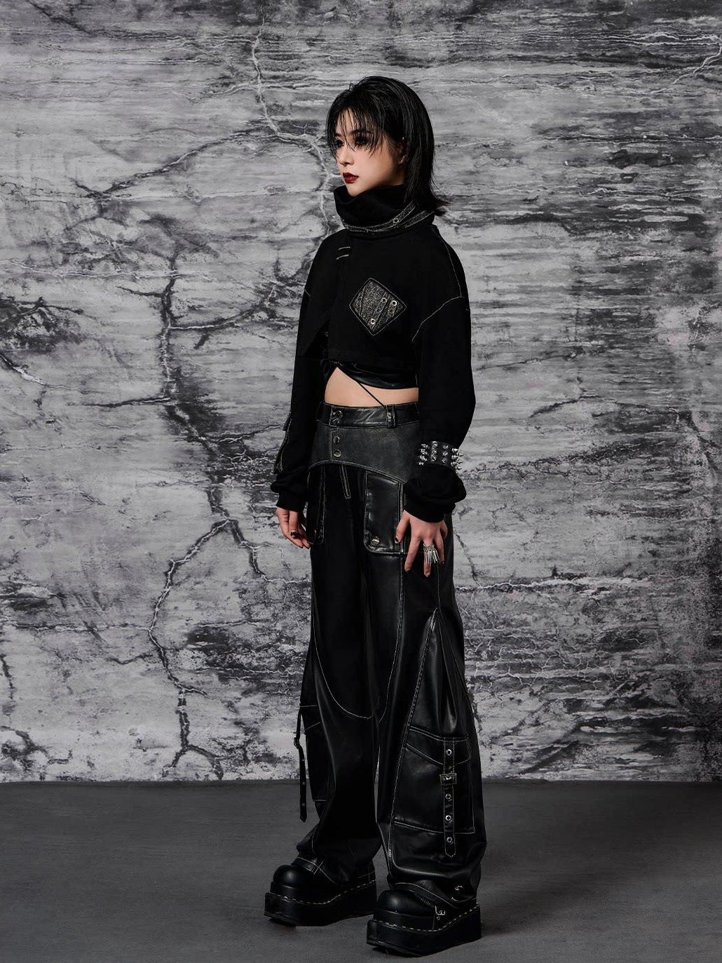 Frustration Garden Original Pu Pocket Cargo 3D Detail Natural Waist Women Black Leather Pants