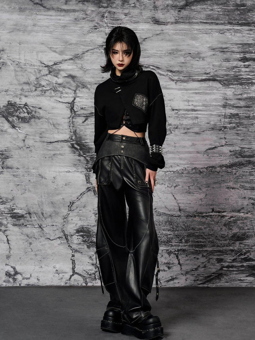 Frustration Garden Original Pu Pocket Cargo 3D Detail Natural Waist Women Black Leather Pants