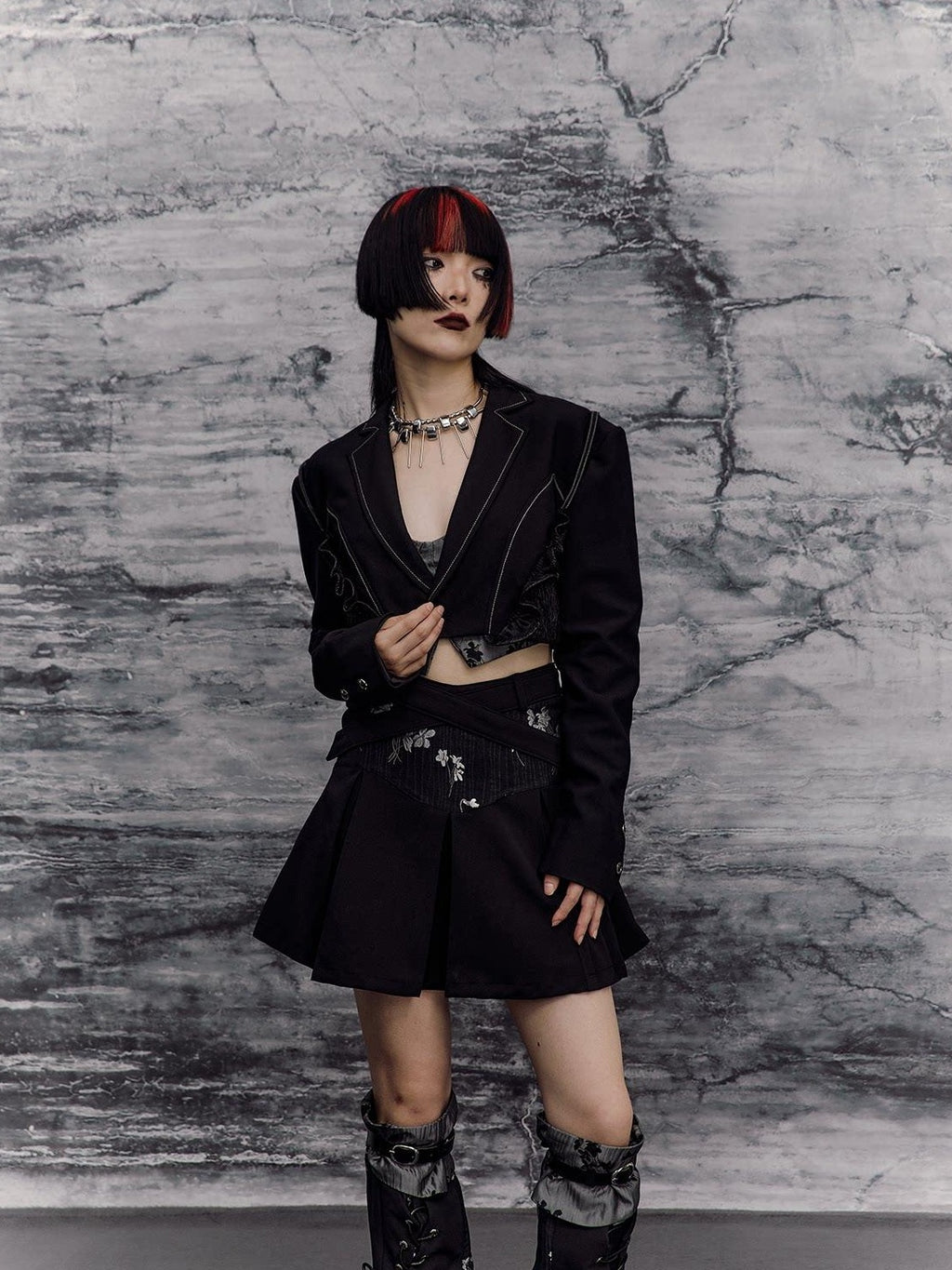 Frustration Garden Original Relaxed Blazer Collar One Button Short Polyester Cropped Jackets