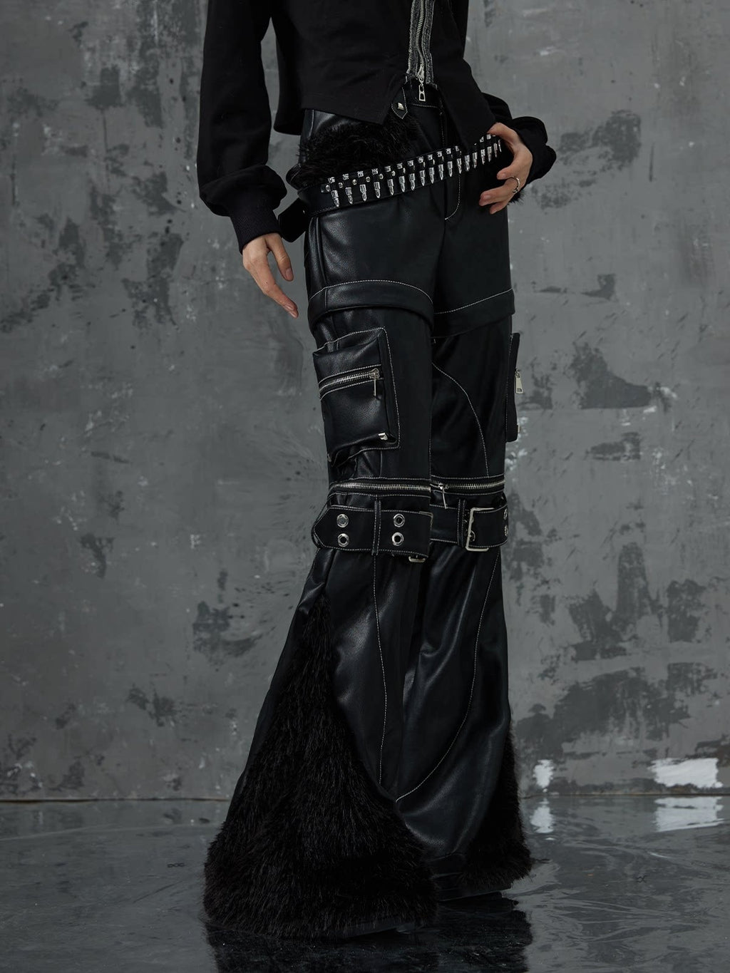 Frustration_Garden_Original_Zipper_Detail_Micro_Flare_Natural_Waist_Women_Pu_Black_Leather_Pants_MISSTT