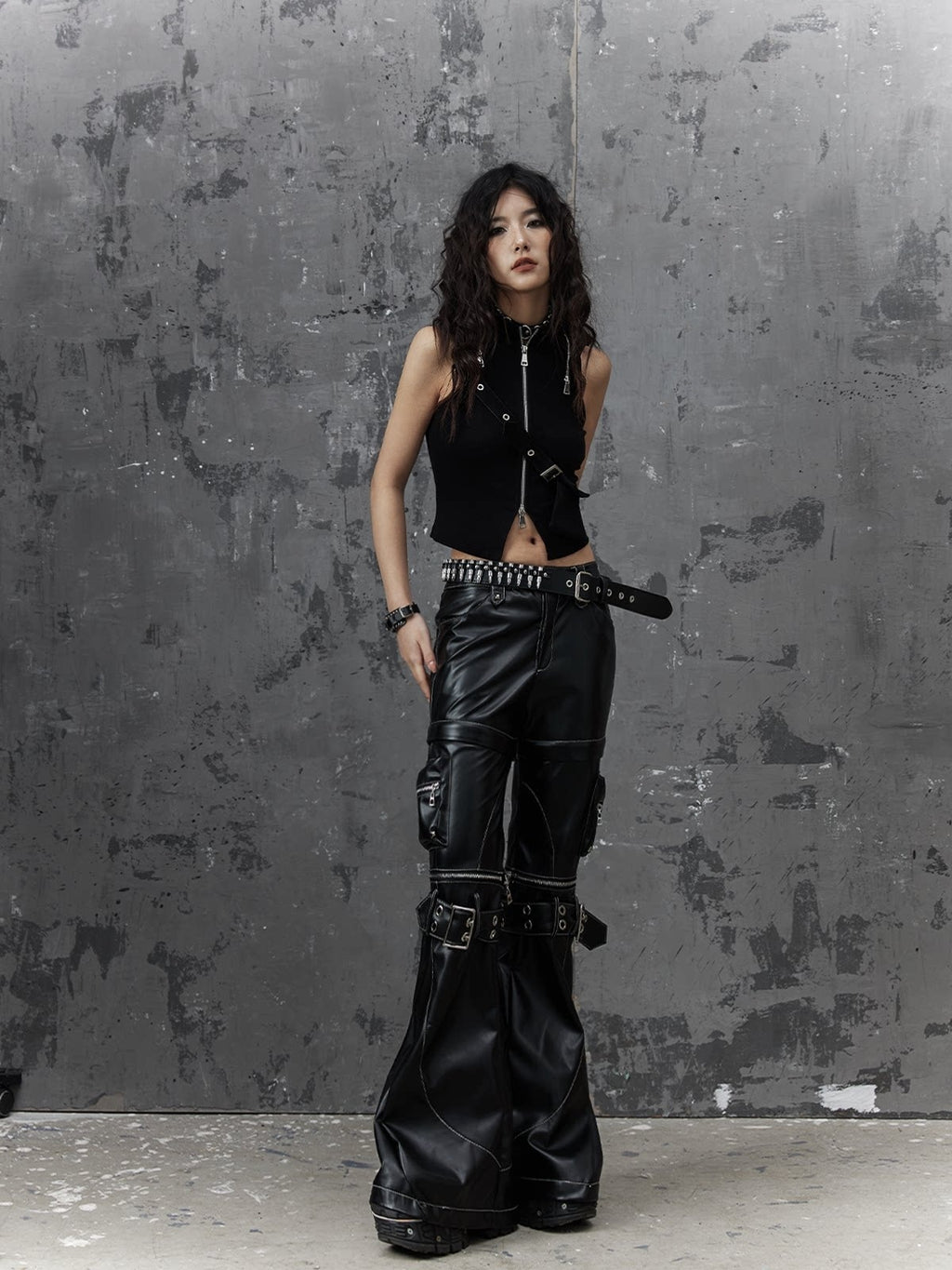 Frustration_Garden_Original_Zipper_Detail_Micro_Flare_Natural_Waist_Women_Pu_Black_Leather_Pants_MISSTT