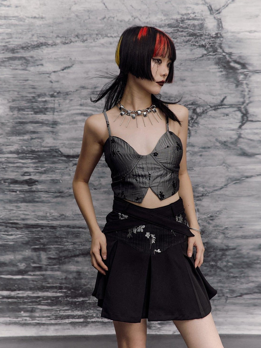 Frustration Garden Silver Original Design Slim Fit Spaghetti Strap Polyester Cropped Camisoles