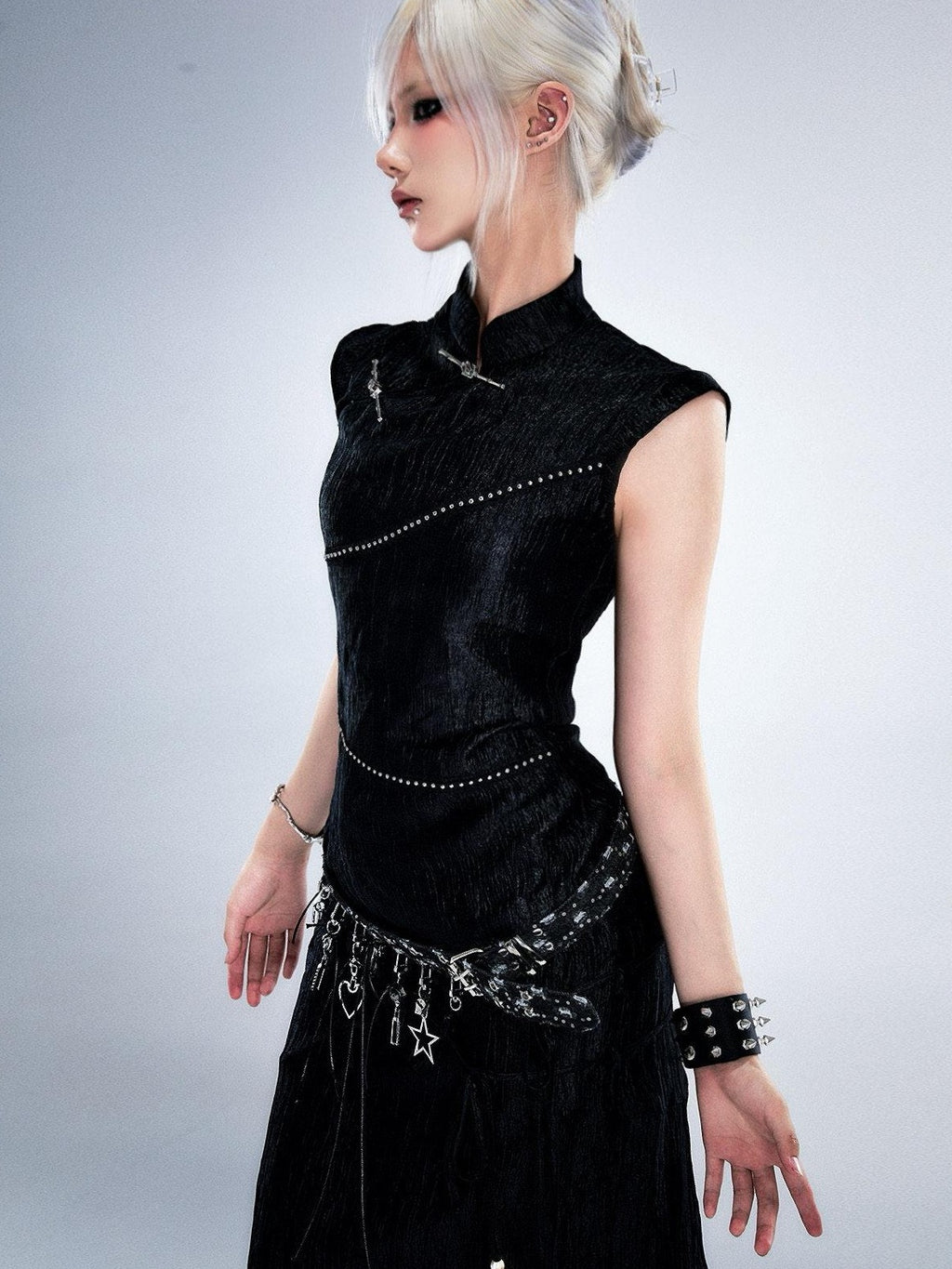 Frustration Garden Sparkling Sequin Accent Slim Single Loop Unisex Fashion Waist Black Gray Belts