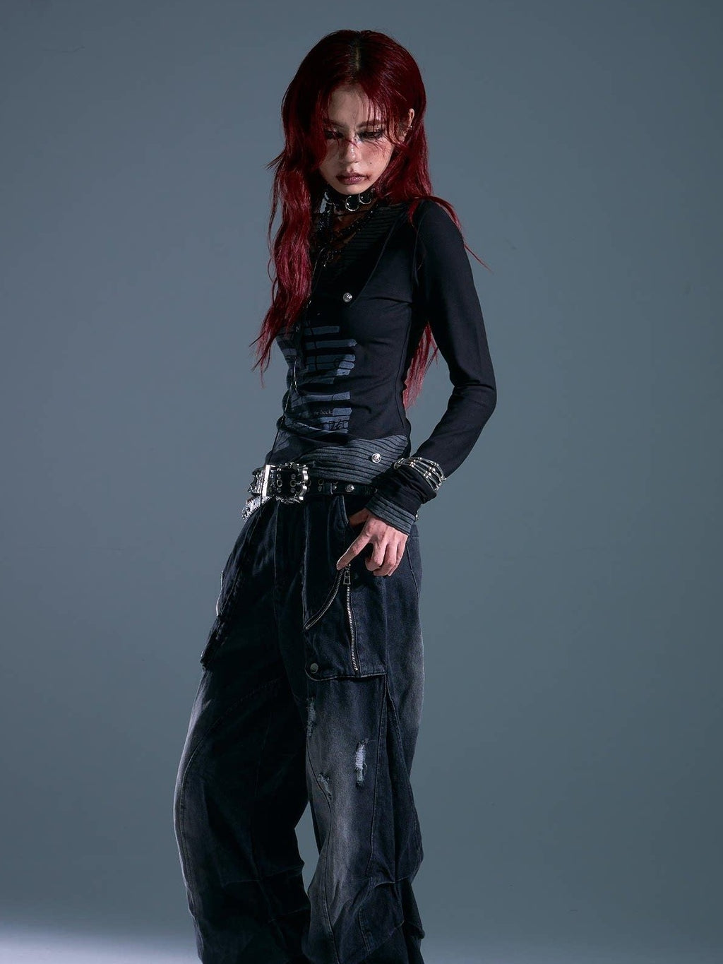 Frustration Garden Studded Punk Slim Fit Asymmetric Cropped Women Black Long Sleeve T-Shirts
