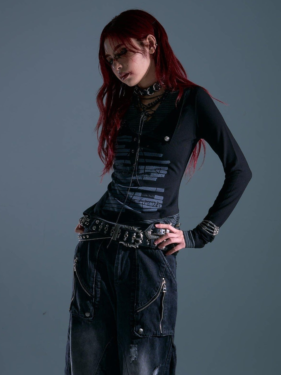 Frustration Garden Studded Punk Slim Fit Asymmetric Cropped Women Black Long Sleeve T-Shirts