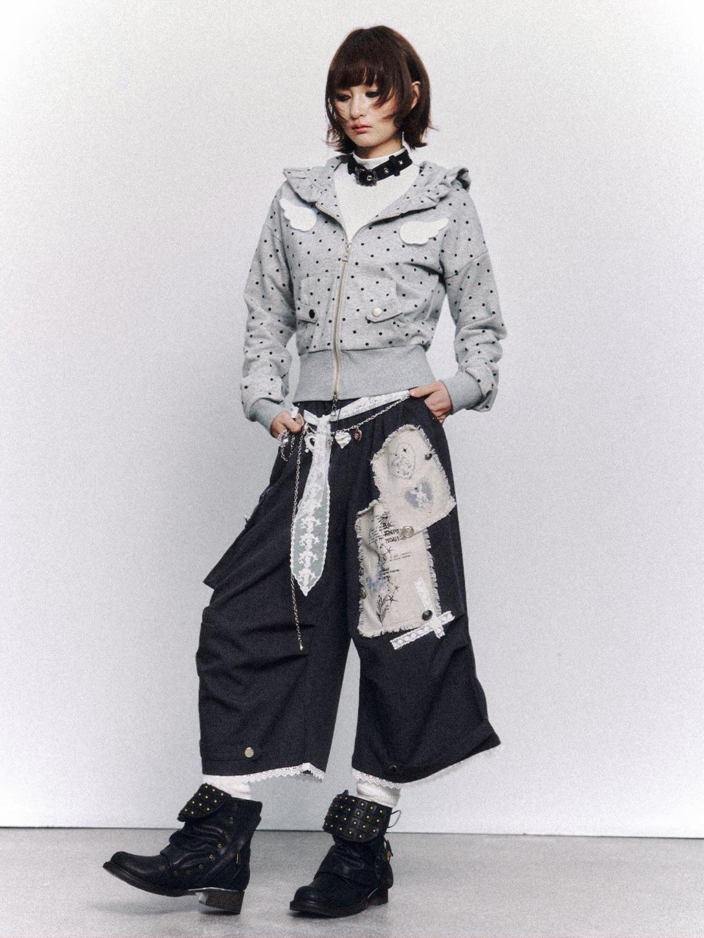 Frustration Garden Vintage Printed Patch Natural Waist Button Fly Cropped Women Wide-Leg Pants