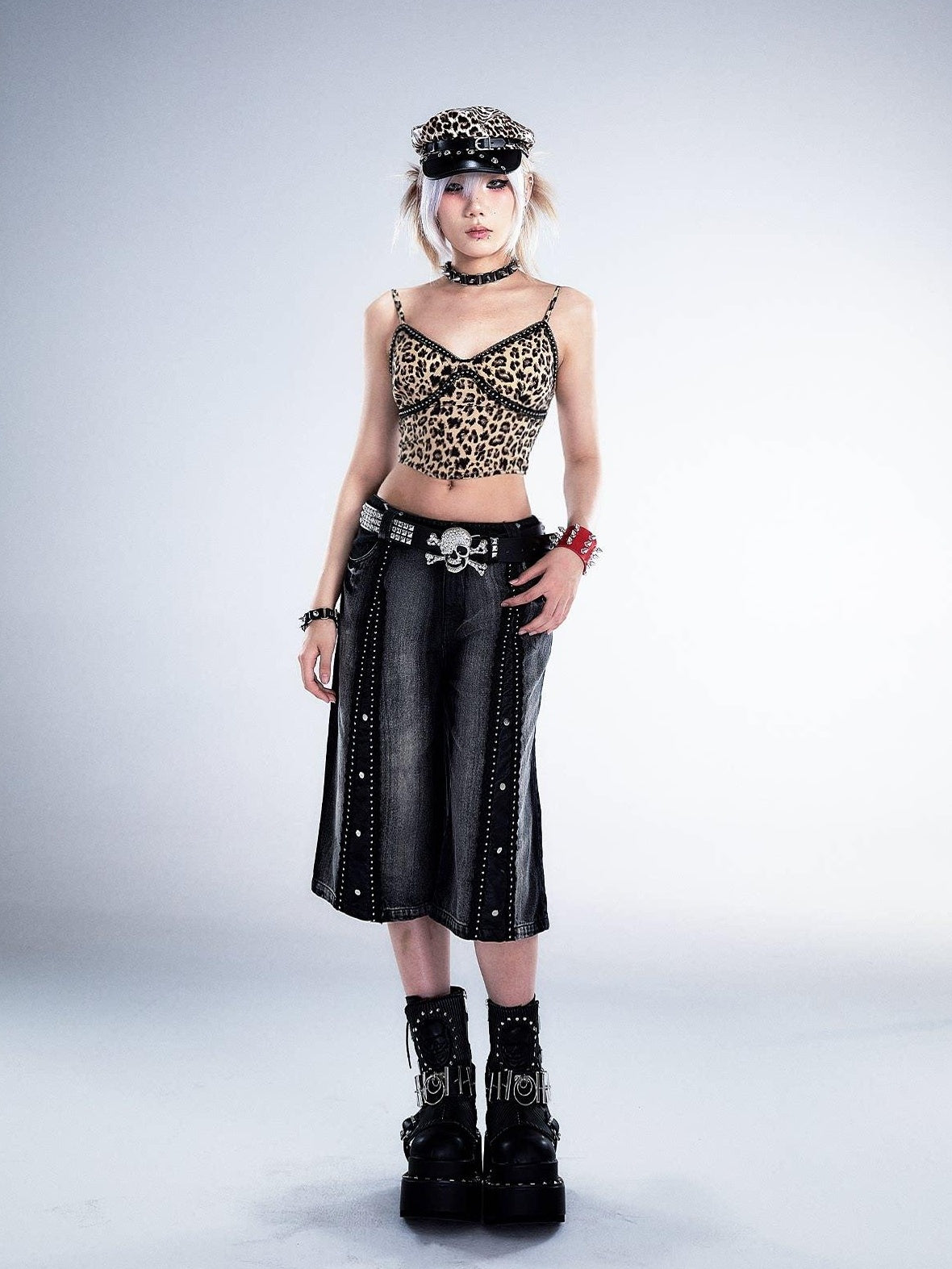 Frustration Garden Washed Black Punk Loose Natural Waist Zipper Women High Cotton Denim Shorts