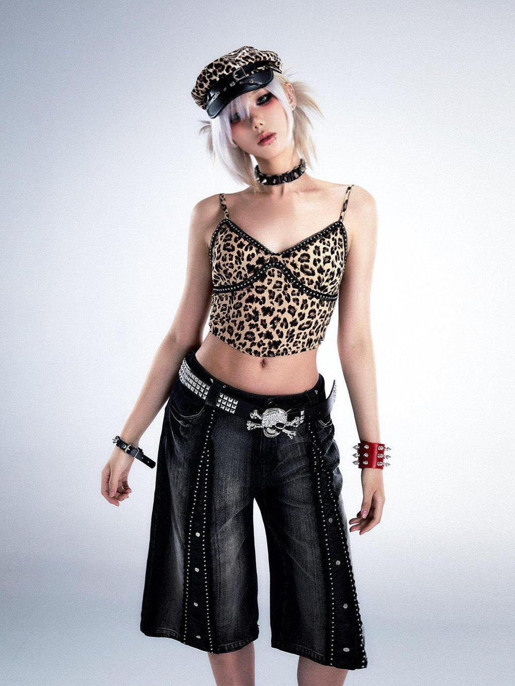 Frustration Garden Washed Black Punk Loose Natural Waist Zipper Women High Cotton Denim Shorts