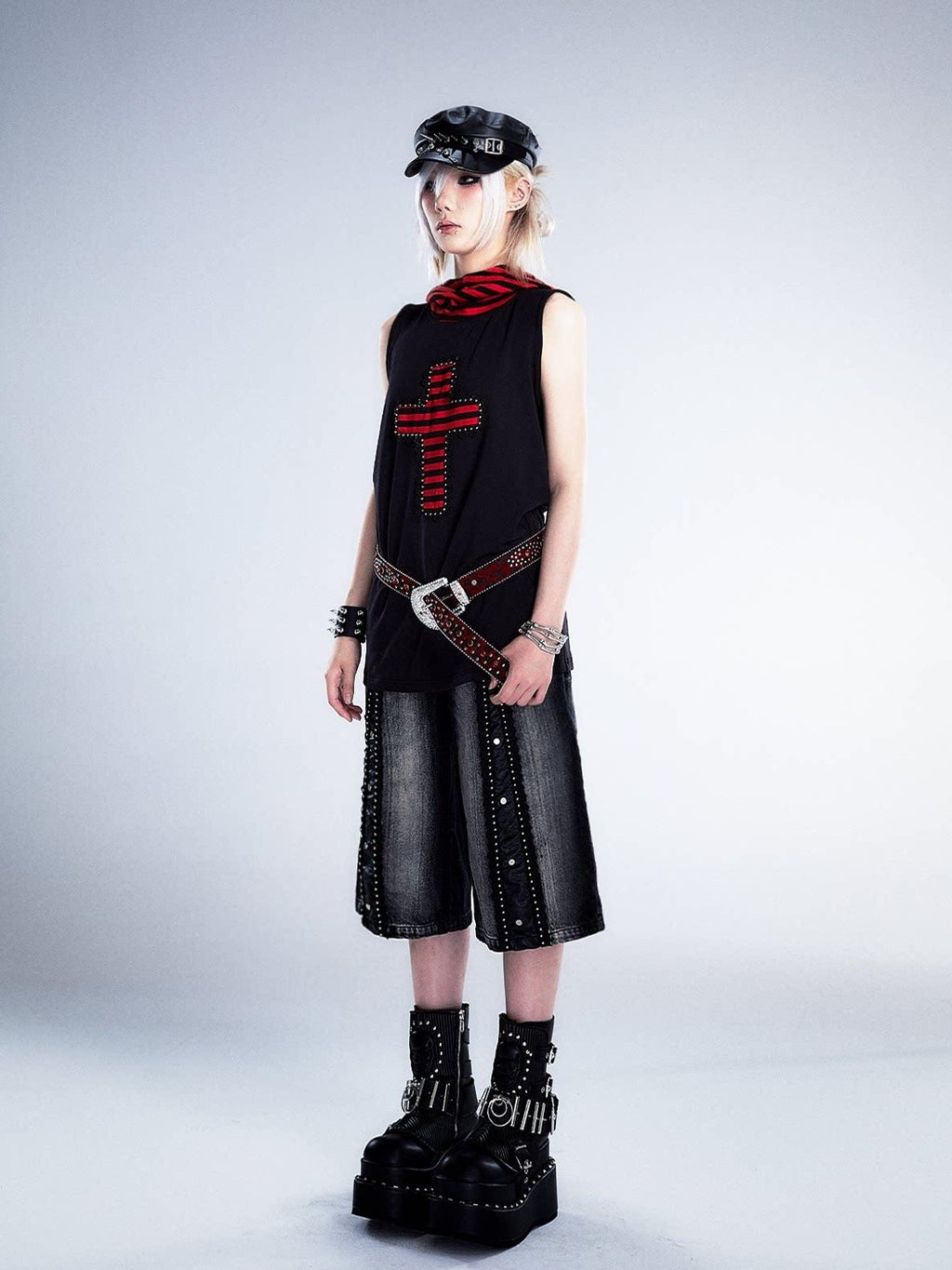 Frustration Garden Washed Black Punk Loose Natural Waist Zipper Women High Cotton Denim Shorts