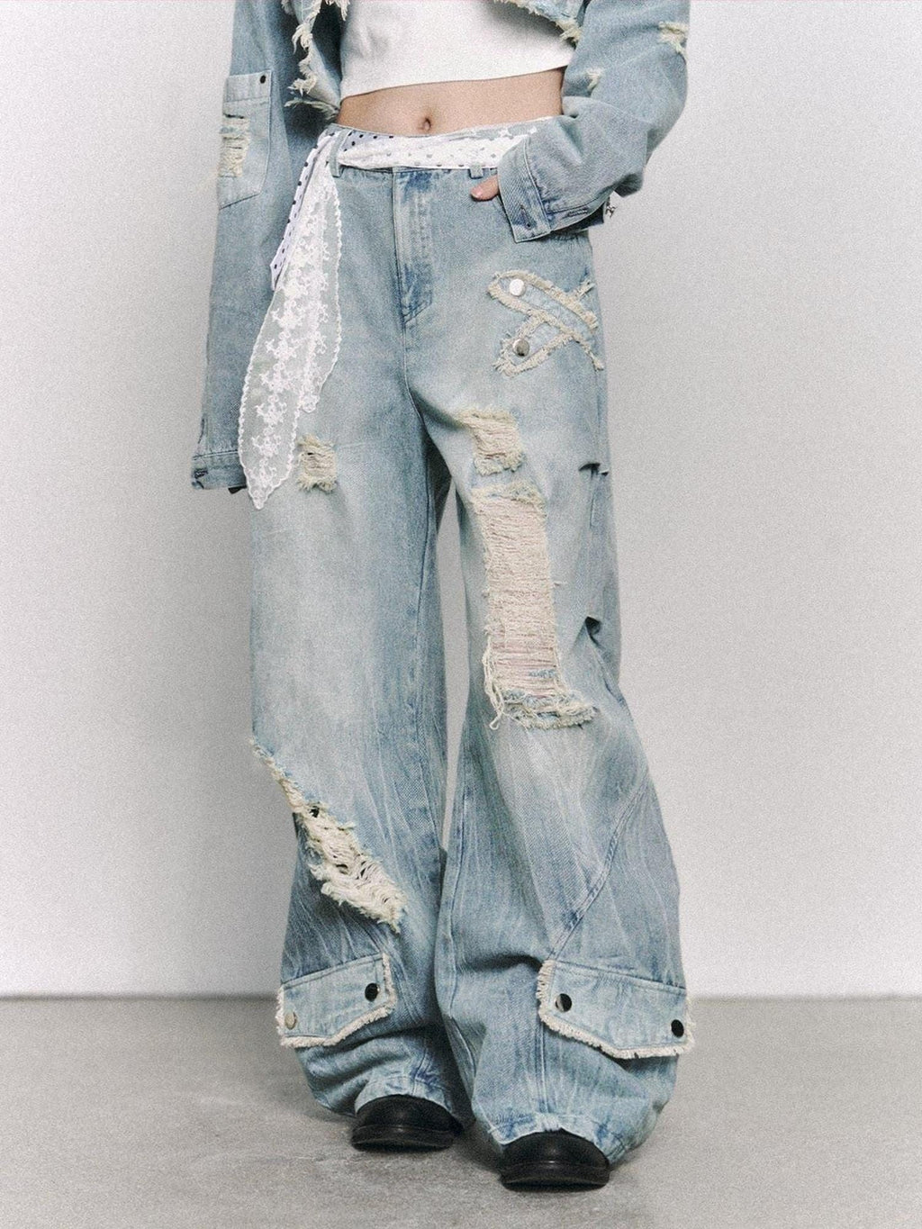 Frustration Garden Washed Low Rise Ripped Detail Mid Weight Light Blue Denim Women Wide-Leg Jeans