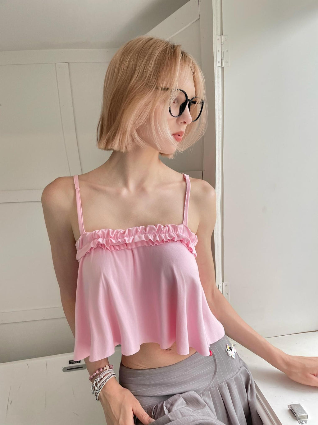 GGLOYDIUS Silver Ring Ruffle Lettuce Edge Cropped Knit Women's Viscose Blend Camisoles