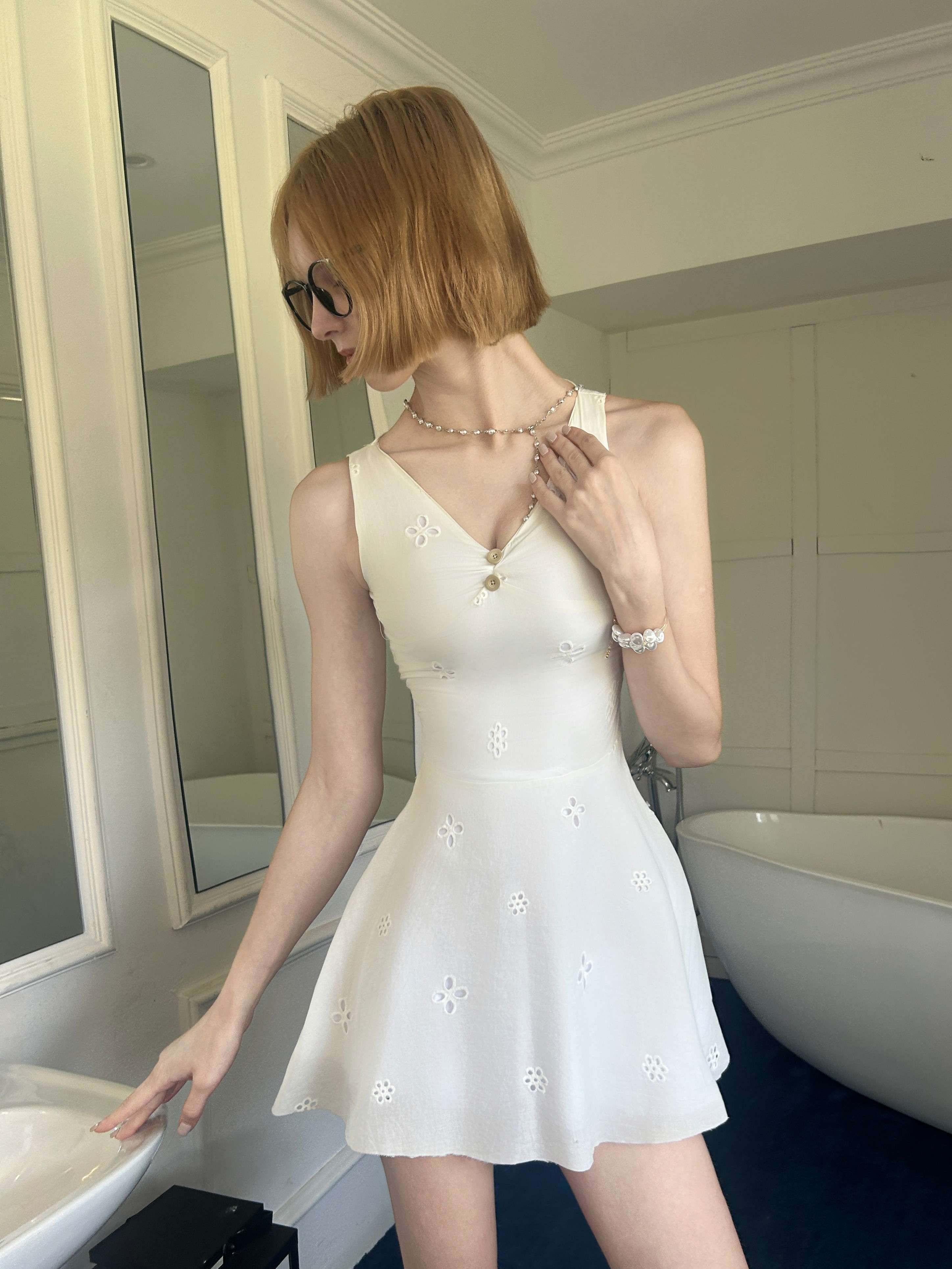 GGLOYDIUS_V-neck_Embroidered_Cutout_Slim_Women's_Cotton_Slip_Mini_Dresses_1041512681582_MISSTT