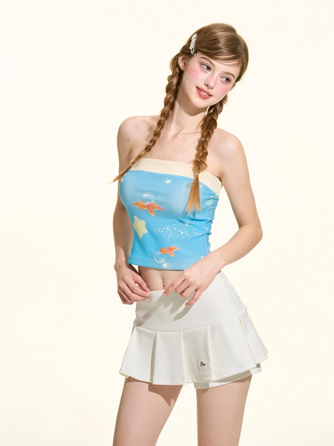 Girly Fancy Club Blue Printed Slim Fit Cropped Strapless Women's Cotton Elastane Tube Tops