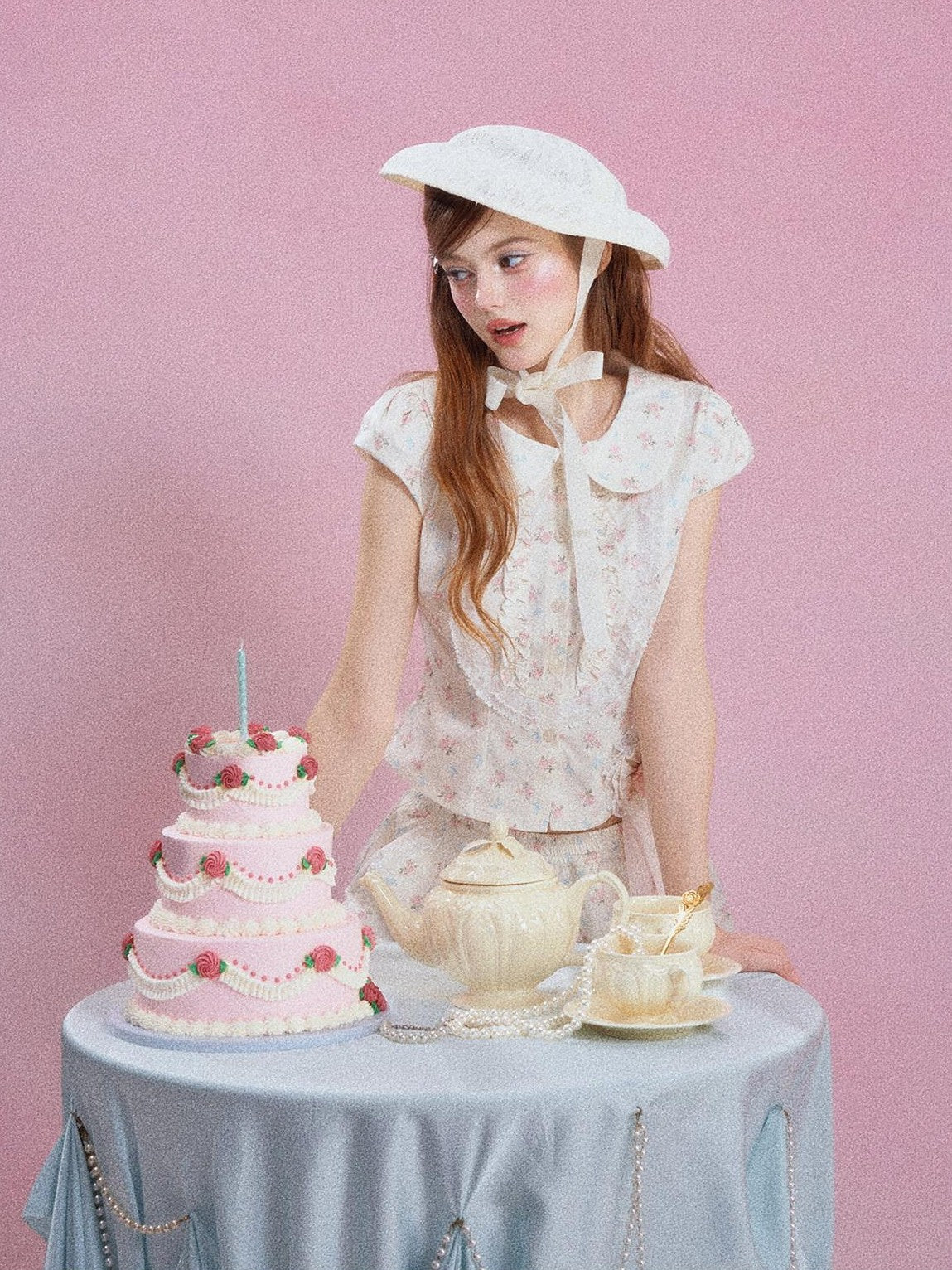 Girly Fancy Club Cream Floral Doll Collar Lace Trim Women's Casual Top & Shorts Sets