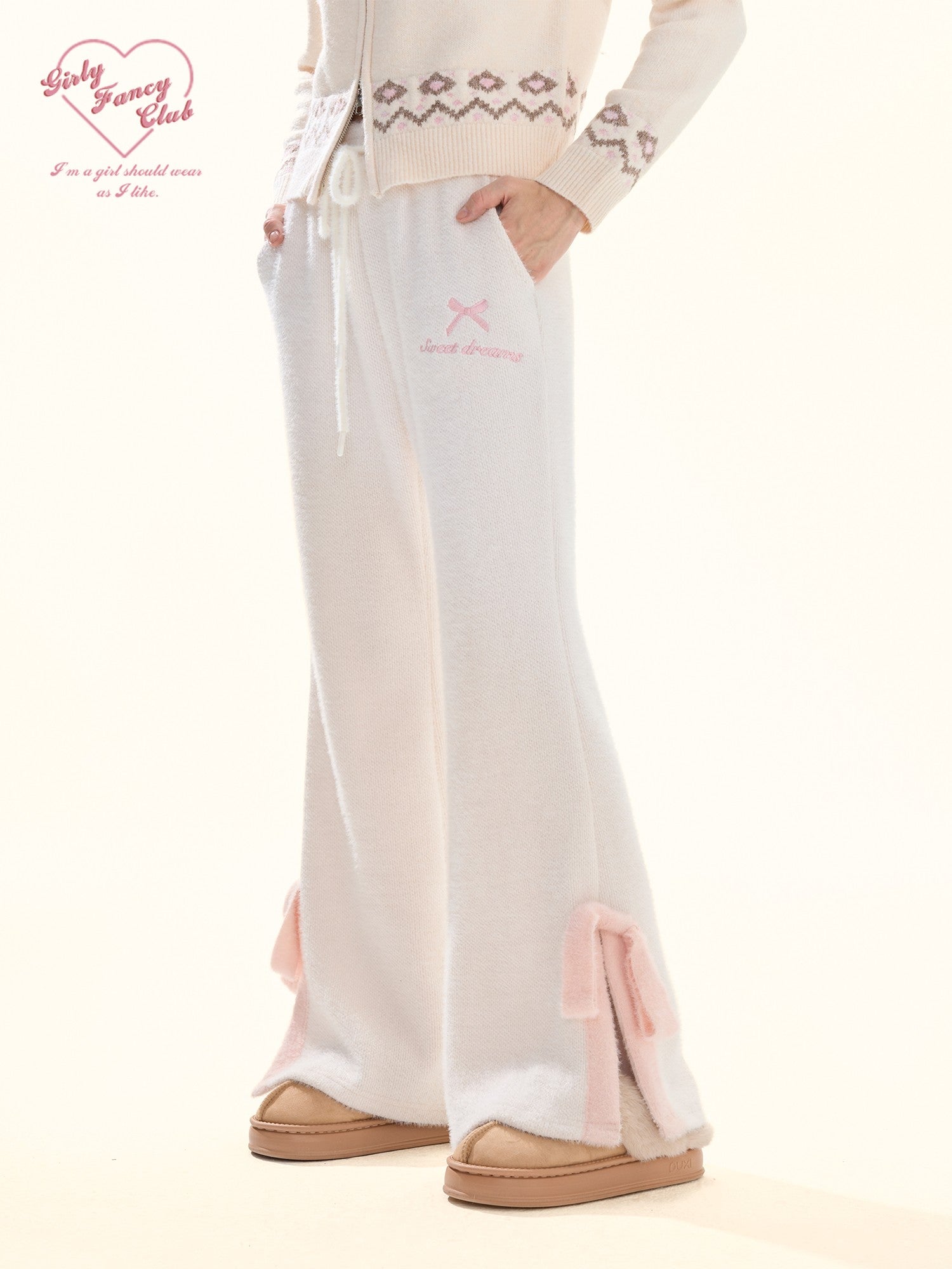 Girly Fancy Club Cream Puff Bow Split Hem Knit Women's Faux Plush Flare Pants